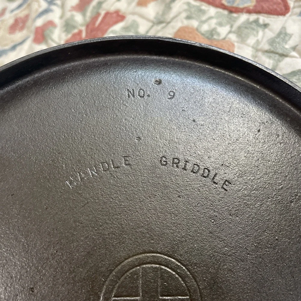 Griswold Cast Iron Handle Griddle No. 9 609 G‎ Erie PA Flat 11
